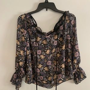 NW0T Size X small WanderLux Beautiful floral top